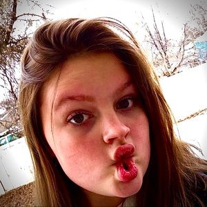 Meet your Posher, Hope